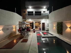 Casa aconchegante com piscina